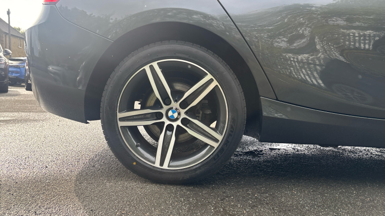 BMW 1 Series 118i [1.5] Sport 5dr [Nav/Servotronic] Petrol Hatchback